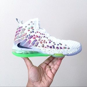 Nike LeBron XVII Sneakers